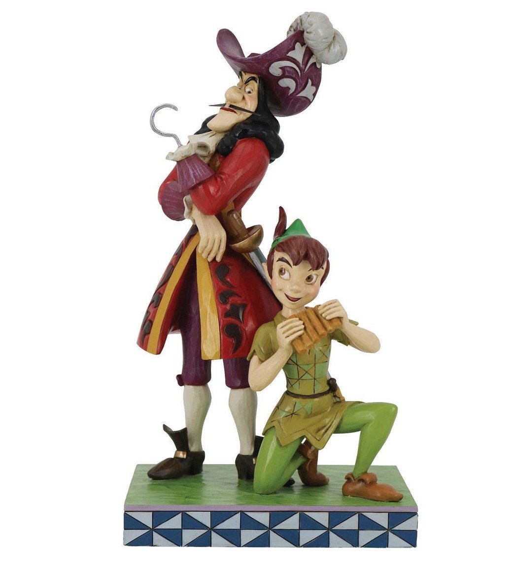 6011928BmZirVSKA8QFW 601011928, Disney Traditions, Devious and Daring, Verschlagen und Verwegen, Peter Pan & Hook, Jim Shore Peter Pan, Disney Traditions Peter Pan, Jim Shore, Jim Shore Disney Traditions, Jim Shore Disney, Jim Shore Disneyfigur