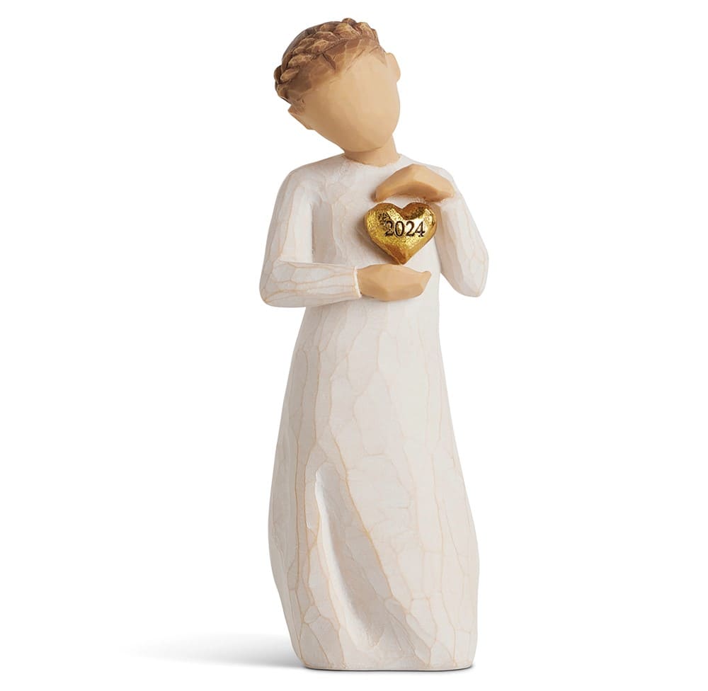 28260 Willow Tree, Susan Lordi, 2024 Jahresfigur, Love, Girl with golden Heart, Mädchen mit goldenem Herz, Demdaco, Willow Tree Figur, Willow Tree Engel, 28260