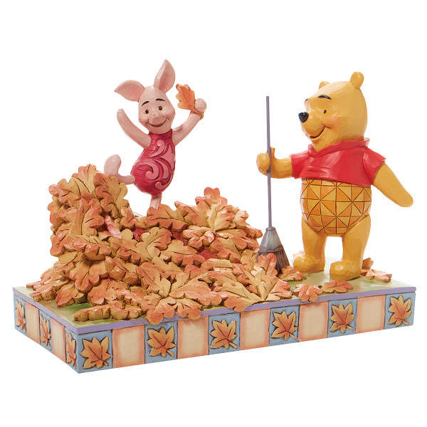 6008990_1 Disney Traditions, Jim Shore, Jim Shore Disney, Disney Traditions Collection, 6008990, Jumping into Fall, Piglet & Pooh Autumn Leaves, Ferkel & Puuh im Herbstlaub, Winnie Pooh, Winnie Puuh, Jim Shore Disneyfigur