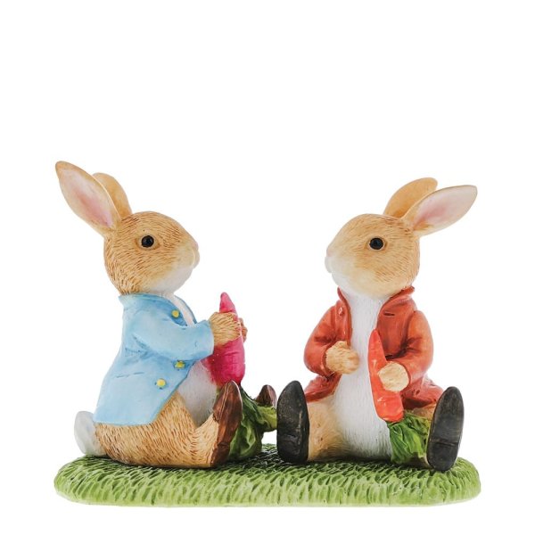 a31856a Beatrix Potter, Peter Rabbit, Peter Hase, Benjamin Bunny, A31856, Peter Rabbit and Benjamin Bunny eating vegetables, essen Gemüse, Beatix Potter Figur, Peter Hase Figur