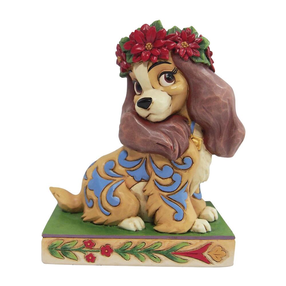 6010876 Disney Traditions, Jim Shore, Jim Shore Disney, 6010876, Christmas Lady, Susi & Strolch, Lady and the Tramp, Jim Shore Disney Traditions, Jim Shore Disney Figur, Disney Traditions Weihnachten